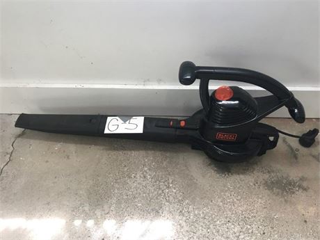 Black & Decker Electric Leaf Blower