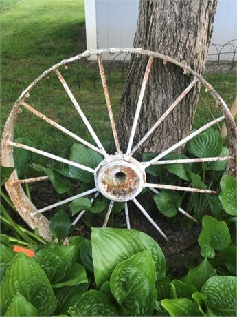 Metal Wagon Wheel (Left)
