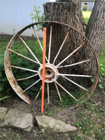 Metal Wagon Wheel (Right)