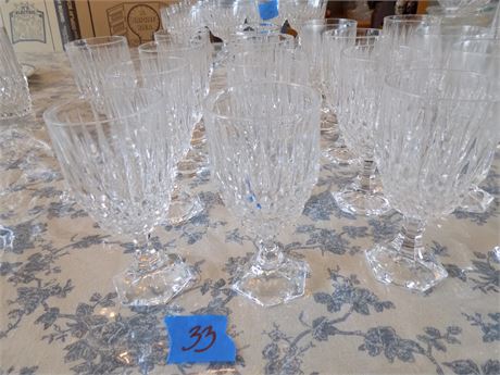Glass Diamond Point Wine Goblets (17)