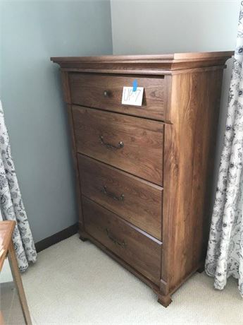 Sauder Chest of Drawers