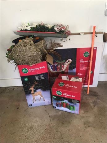 Garage Christmas Misc.
