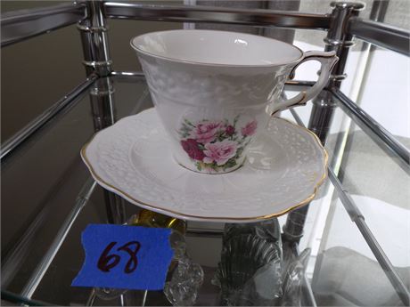 Fine Bone China Crown Dorset Tea Cup and Saucer