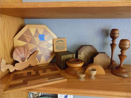 Vintage Wood Decor Collectibles