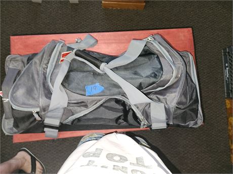 Large Embark Duffel Carry Bag with Wheels
