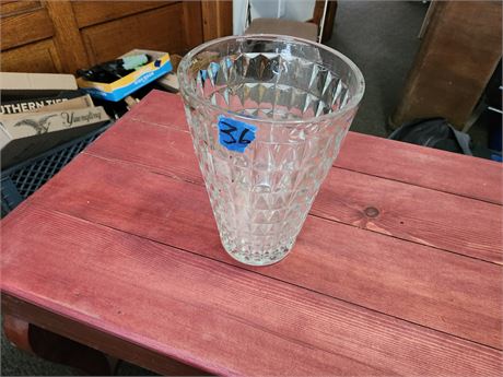 E.O. Brody Co. Cleveland Crystal Vase