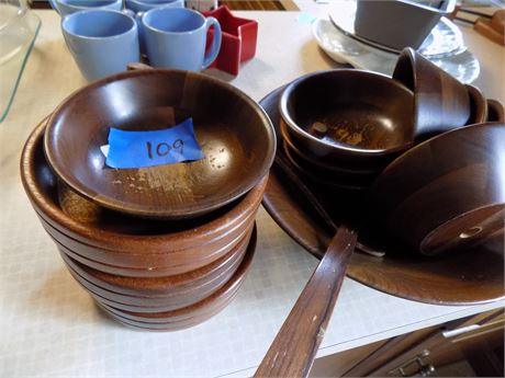 Wood Bowl Set and Serving Bowl