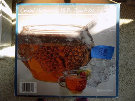 Crystal Happenings 18 Piece Punch Bowl