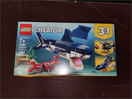 LEGO Creator Set 31088 Deep Sea Creatures unopened