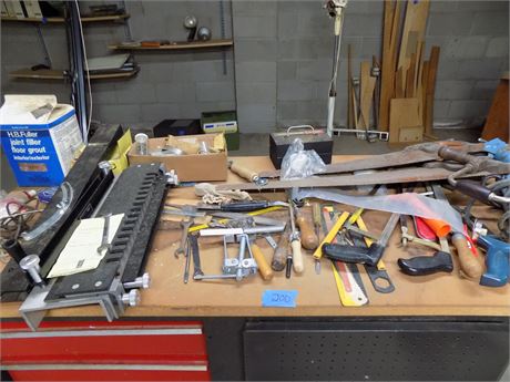 Tool Workbench and Tools