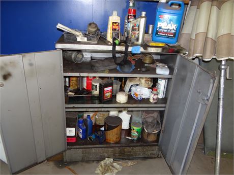 Contents of Cabinet. Cabinet if you want it.