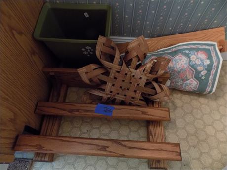 Bathroom Wood Towel Rack Shelf, Trash Can
