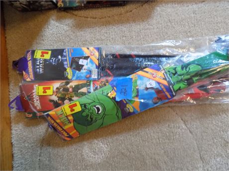 Miscellaneous Lot - Kites