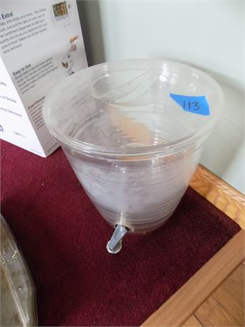 Kitchen Misc. Drink Dispenser