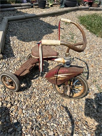 Vtg Tricycle Garden Decor
