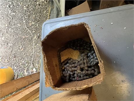 Bearing Block and Chain