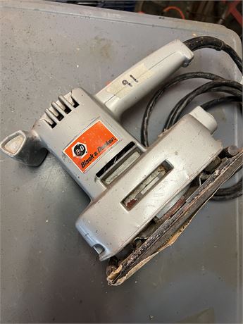 Black and Decker Sander