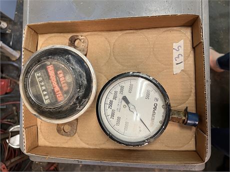 Vintage hubometer and 0 to 50000 pound gage