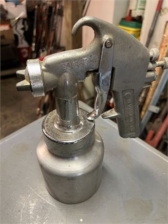 Campbell housefield air paint spray gun.