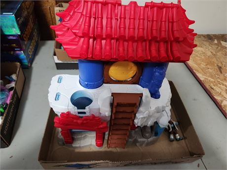 Fisher-Price Imaginext Yeti Mountain Temple Mine Playset & Figure