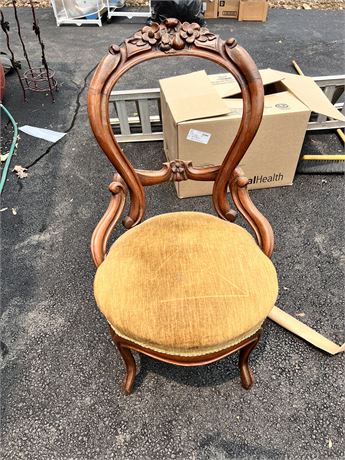 Victorian Rococo Revival Balloon Back Side Chair