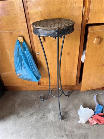 Plant Stand