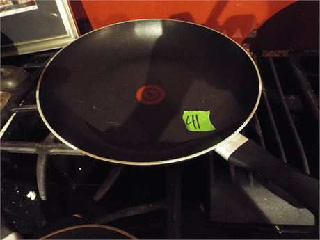 Misc Kitchen Pans