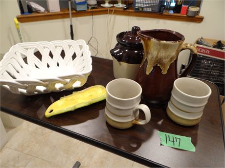 Kitchen Brownware