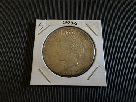 1923 - S Morgan Silver Dollar