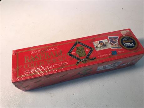 Sealed 1992 Donruss MLB Collector Set