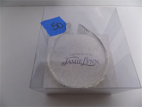 Jamie Lynn Tiara, NIB
