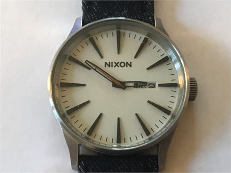 Nixon Watch