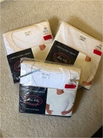 Three Packs of New Men's XL Allen Solly Classic Crews
