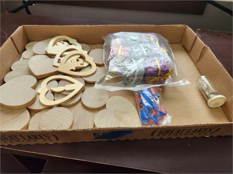 Wood Hearts & Presents