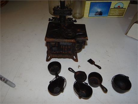 Salesman Sample Stove