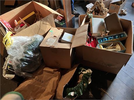Vintage Christmas As a Lot