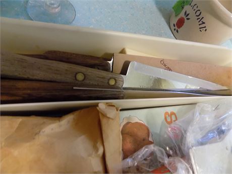 Kitchen knives, accessories