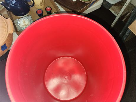 Harbor Freight Bucket