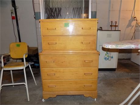 Vintage Mid-Century Dresser