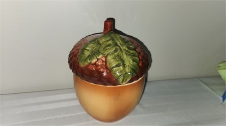 Acorn Cookie Jar