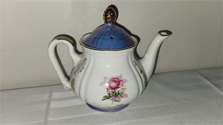 Teapot Rose China with Iridescent  lid 6"