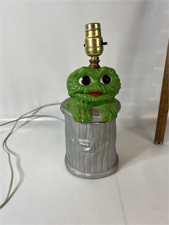 Grouch Lamp