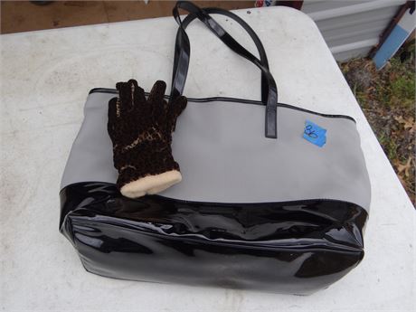 Purse and gloves