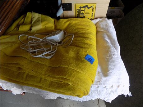 Blankets, Linens