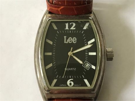 Lee Watch