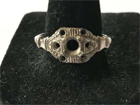 Stamped 14K (Missing Stones) Size 6.5 Ring