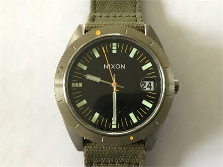 Nixon Watch