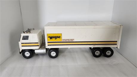 ERTL Semi Wayne Dalton Mt. Hope. Metal Cab & Trailer