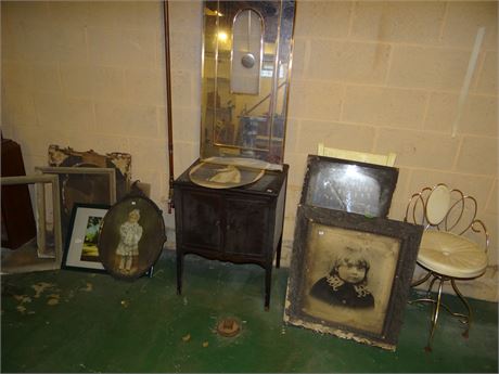 Vintage Pictures