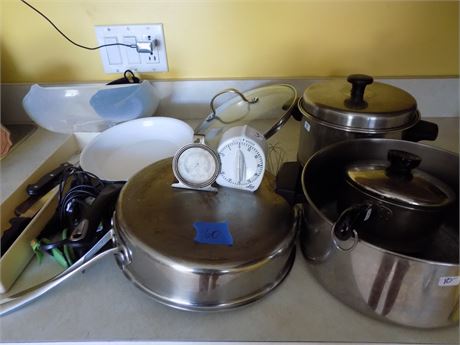 Kitchen Pans, Knives Lot